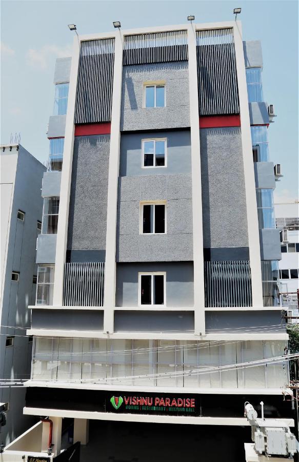 Vishnu Paradise Hotel Vijayawada Exterior photo