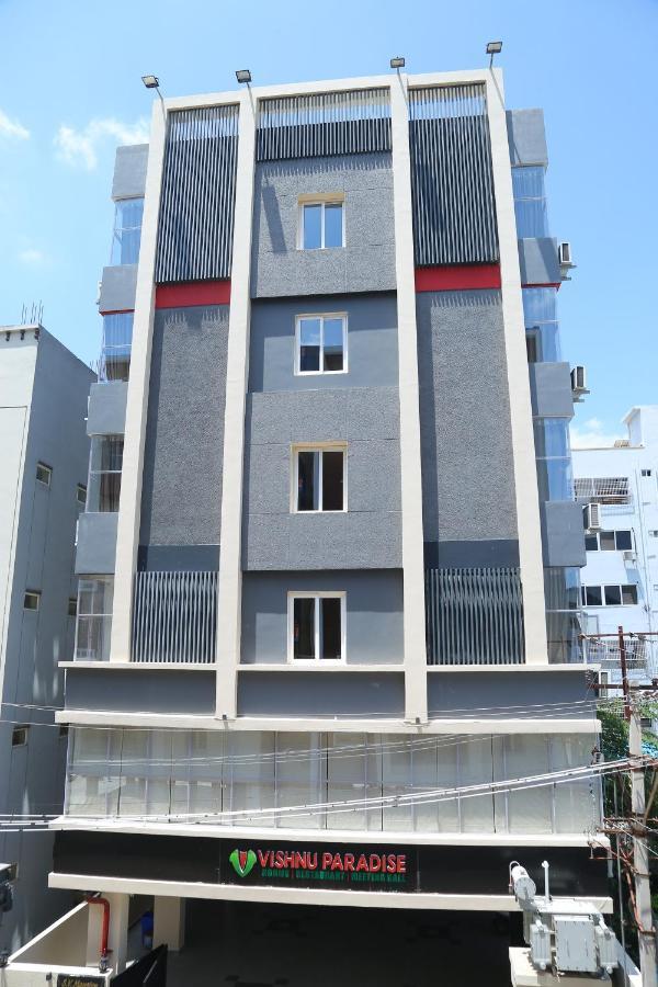 Vishnu Paradise Hotel Vijayawada Exterior photo